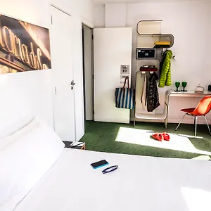 vizitați hotelul