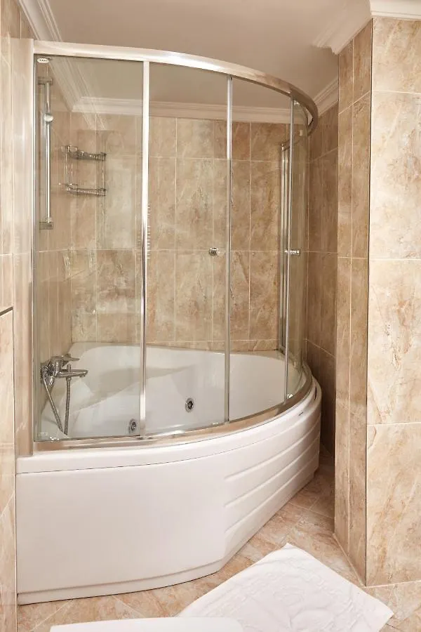 Tarabya Suites Istanbul 2*,